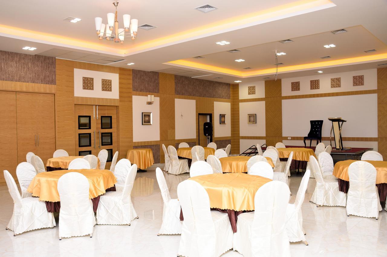 Hotel Laya Inn Ariyalur Exterior foto